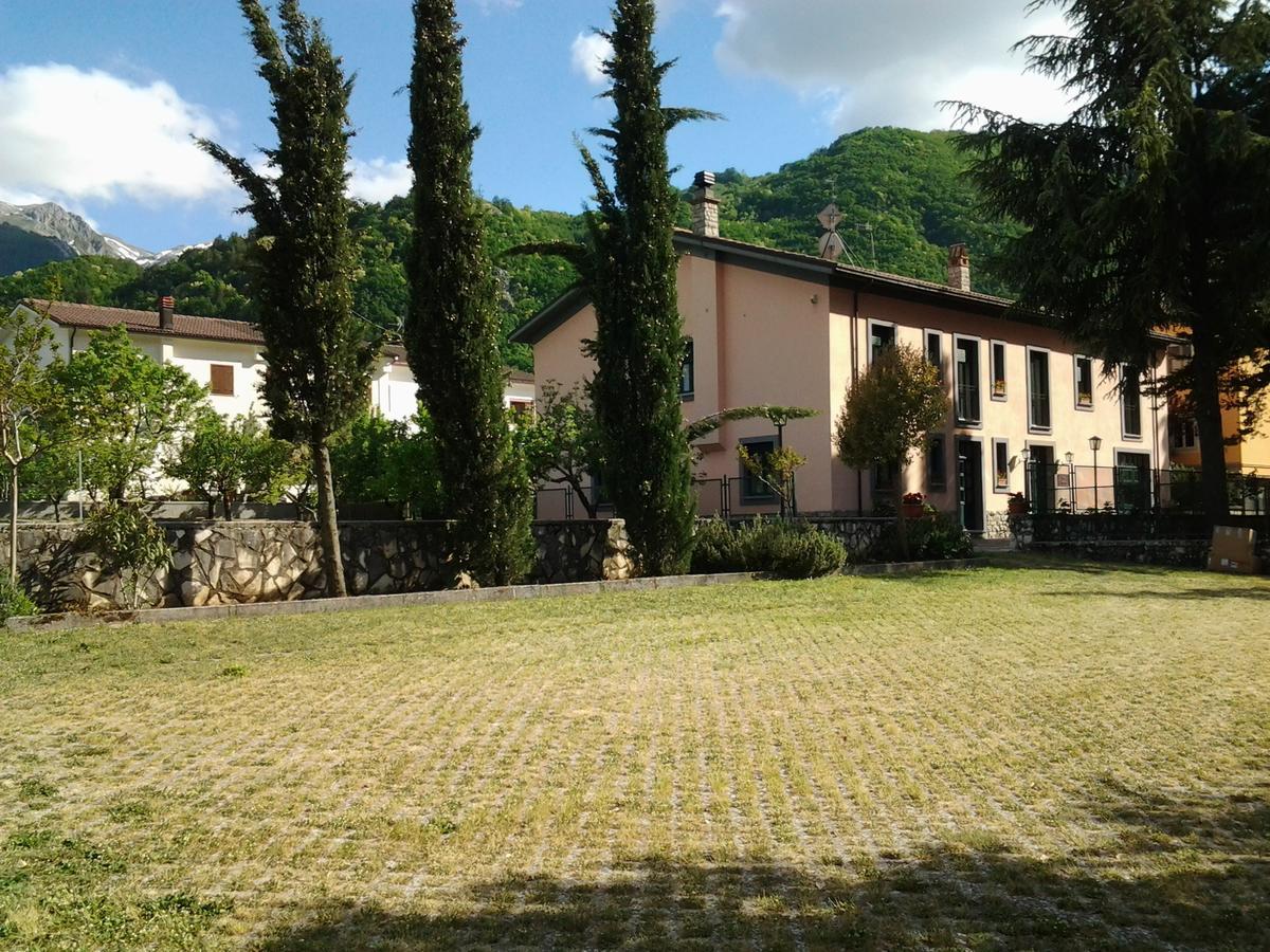 Hotel Casale Maginulfo Roccamandolfi Esterno foto